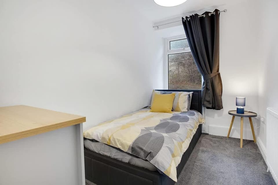 Dean St Retreat - Cosy Urban Escape, Sleeps 5 Apartment in Hexham