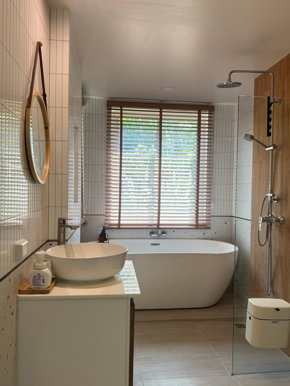 Bathroom, Bath