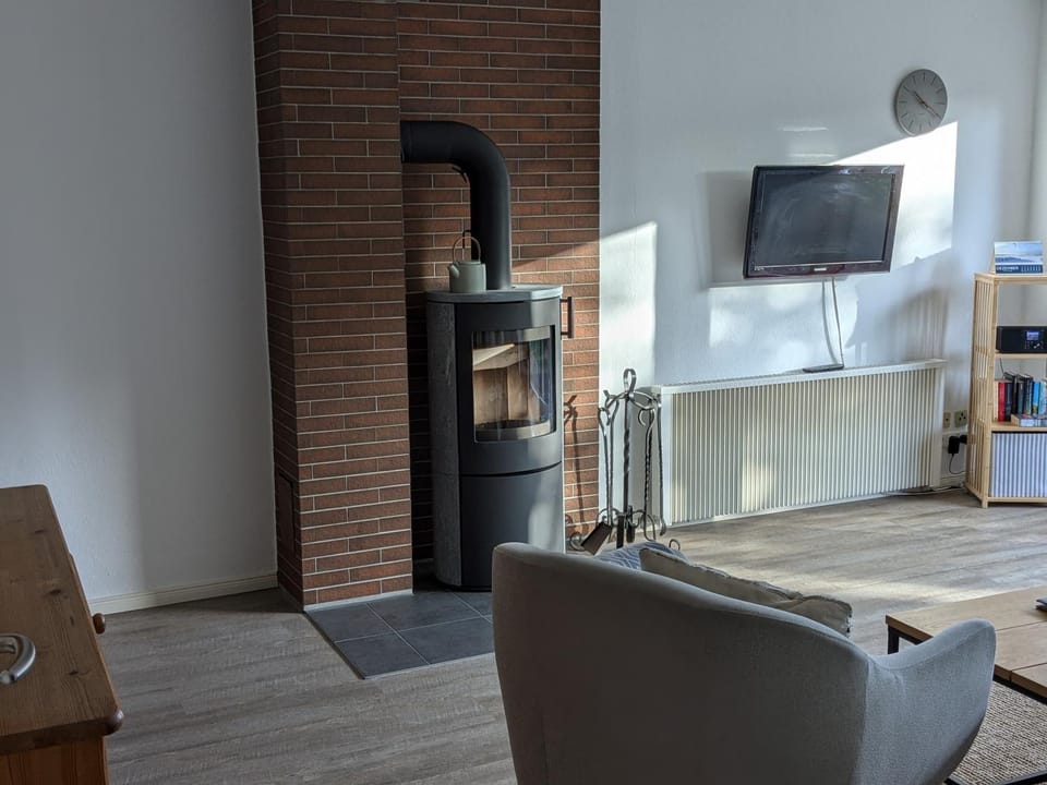 Ferienhaus Hermann mit Garten, Terrasse, Kamin und 300m zum Deich/ Salzwiesen House in Sankt Peter-Ording