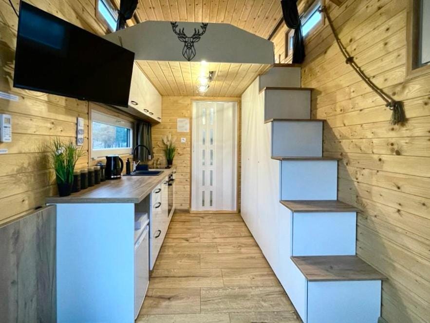 TV and multimedia, Kitchen or kitchenette