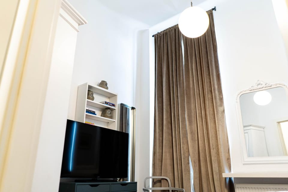 TV and multimedia, Bedroom