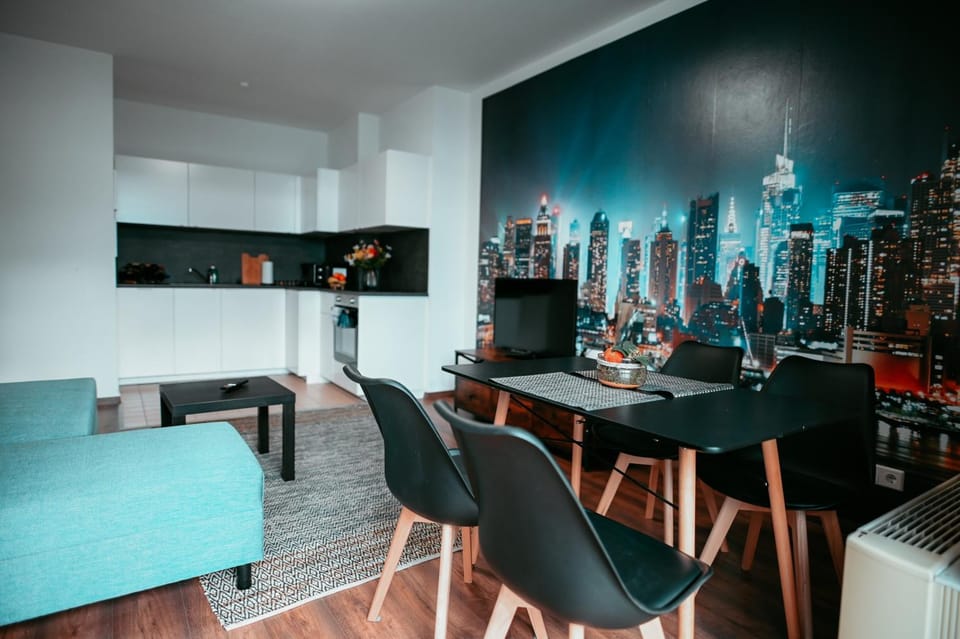 Seating area, Dining area, kitchen
