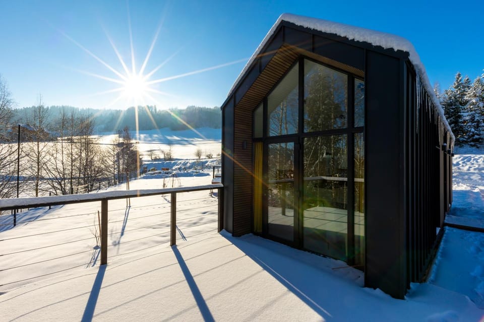 Property building, Day, Winter, Balcony/Terrace
