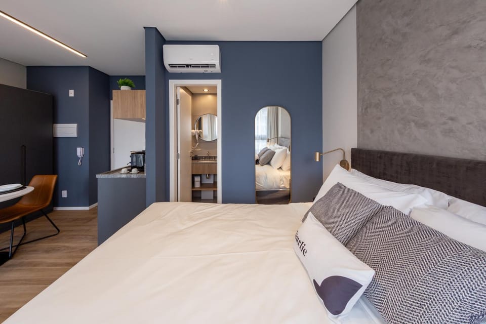 Kitchen or kitchenette, Photo of the whole room, wardrobe, air conditioner