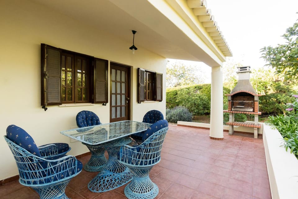 Patio, Facade/entrance, BBQ facilities