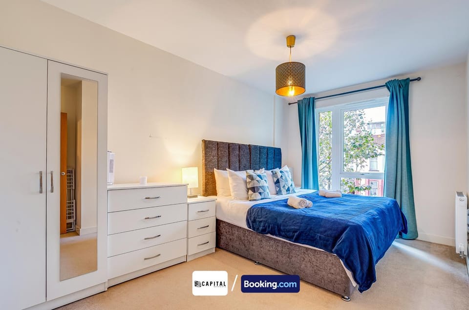 Bed, Bedroom, wardrobe