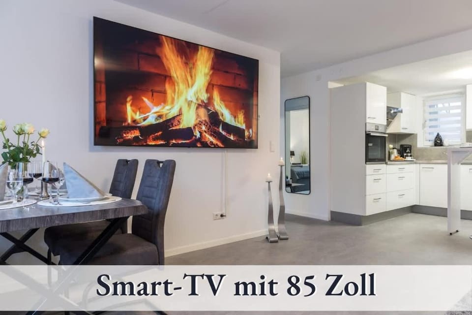 TV and multimedia, Living room, Dining area