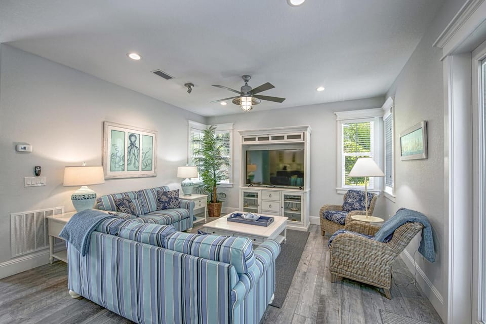 Seahorse Cottage House in Holmes Beach