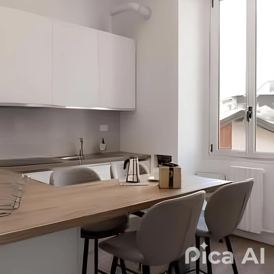 Kitchen or kitchenette, Dining area, kitchen