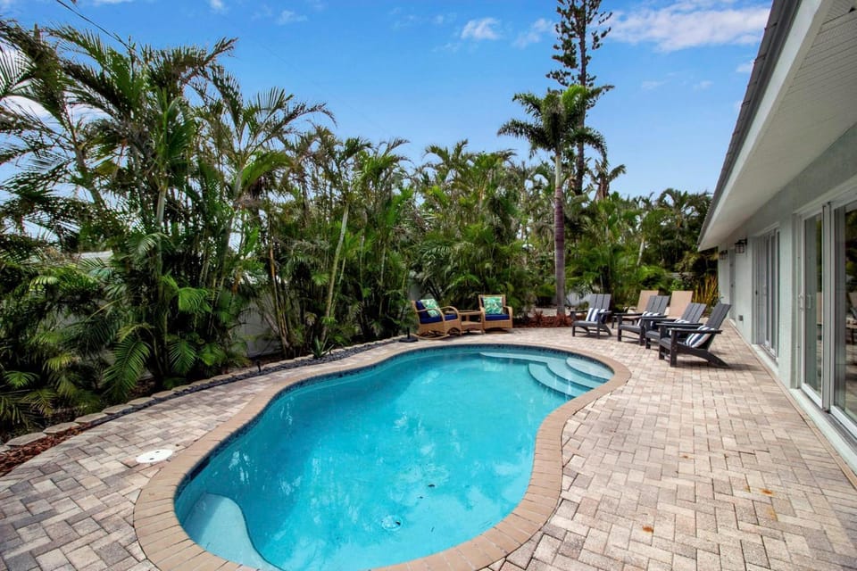 Blissful Bungalow House in Holmes Beach