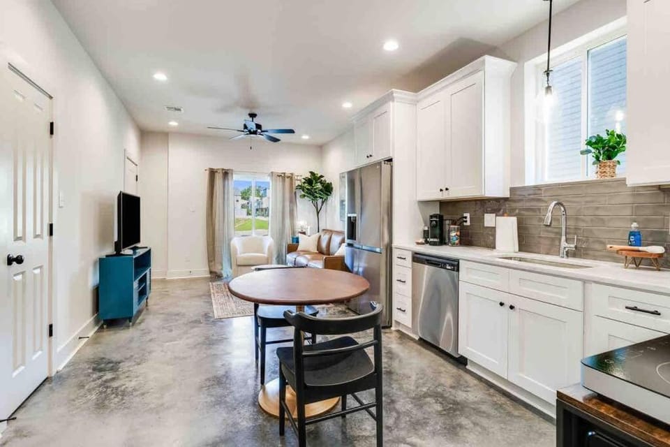 Magnolia house*King Bed*Instant booking*Click now House in Broussard