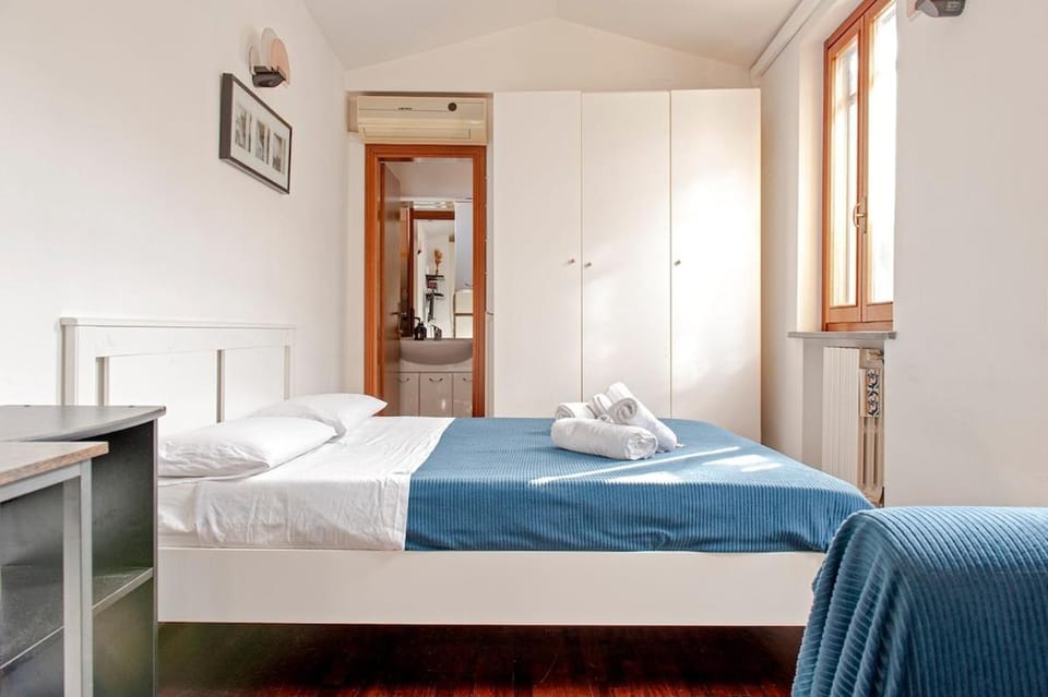 Bed, Photo of the whole room, Bedroom, towels, wardrobe, air conditioner