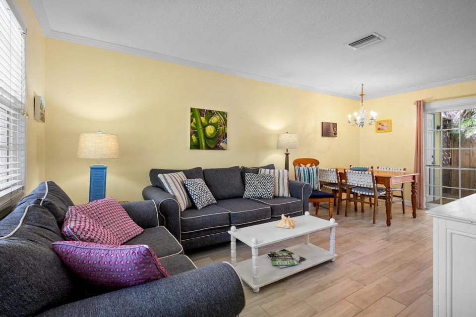 Sand And Sea 109 A Apartment in Anna Maria Island