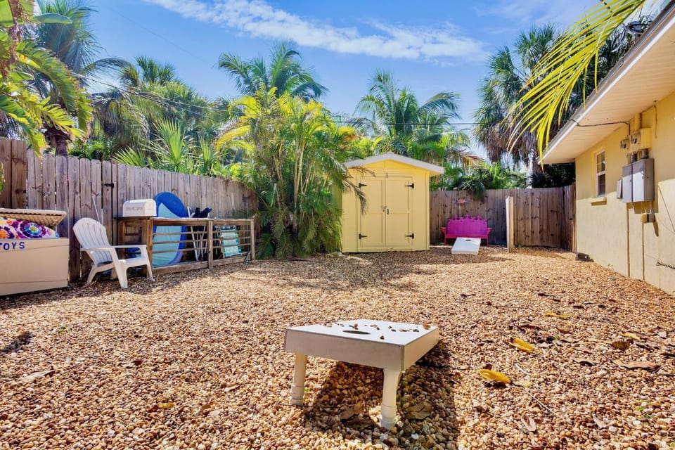 Sand And Sea 111 B Apartment in Anna Maria Island