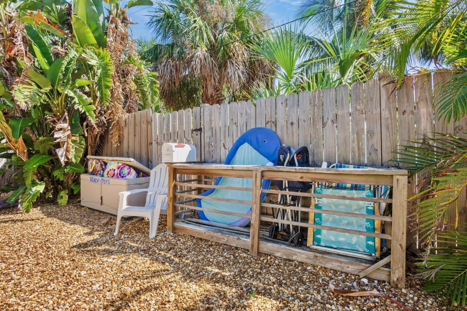 Sand And Sea 111 B Apartment in Anna Maria Island
