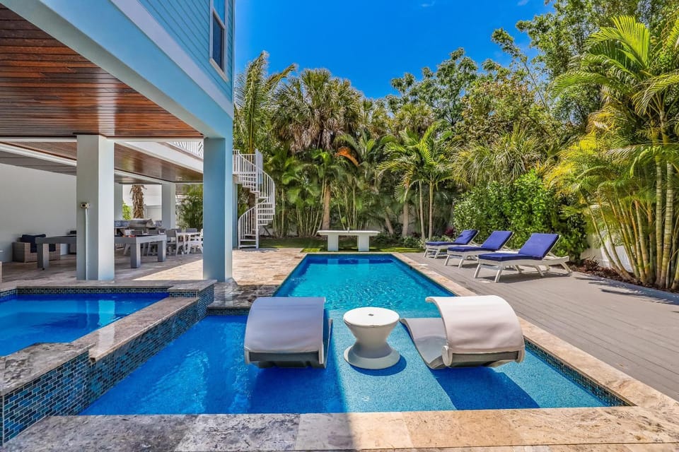 Pelican Paradise House in Anna Maria Island