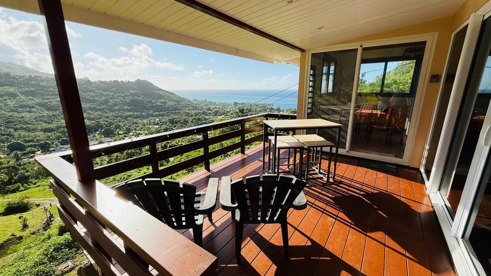 Patio, Mountain view, Sea view