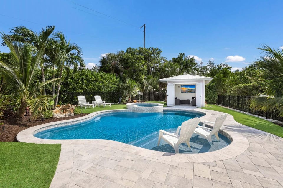 Lavender Lagoon House in Anna Maria Island