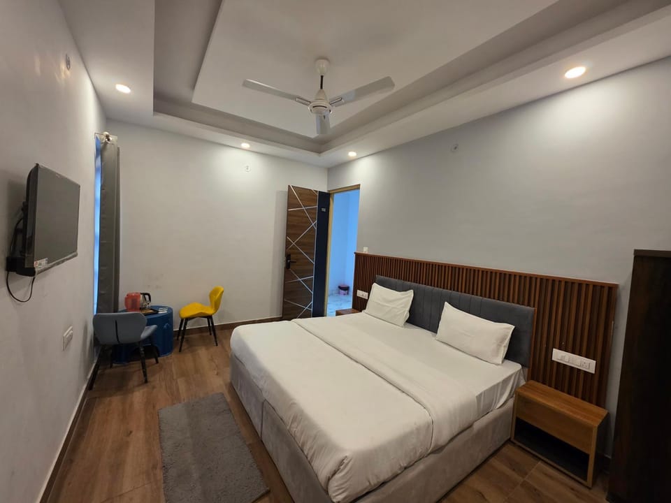 Devlok Homes Hotel in Rishikesh