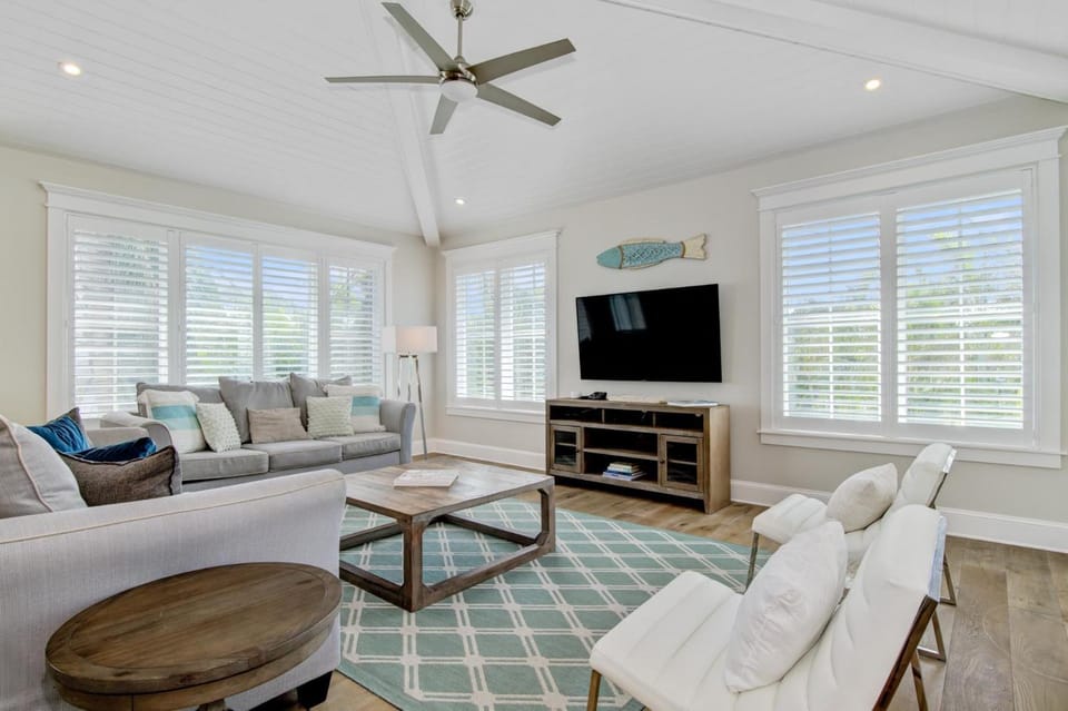 SeaLuxe House in Anna Maria Island