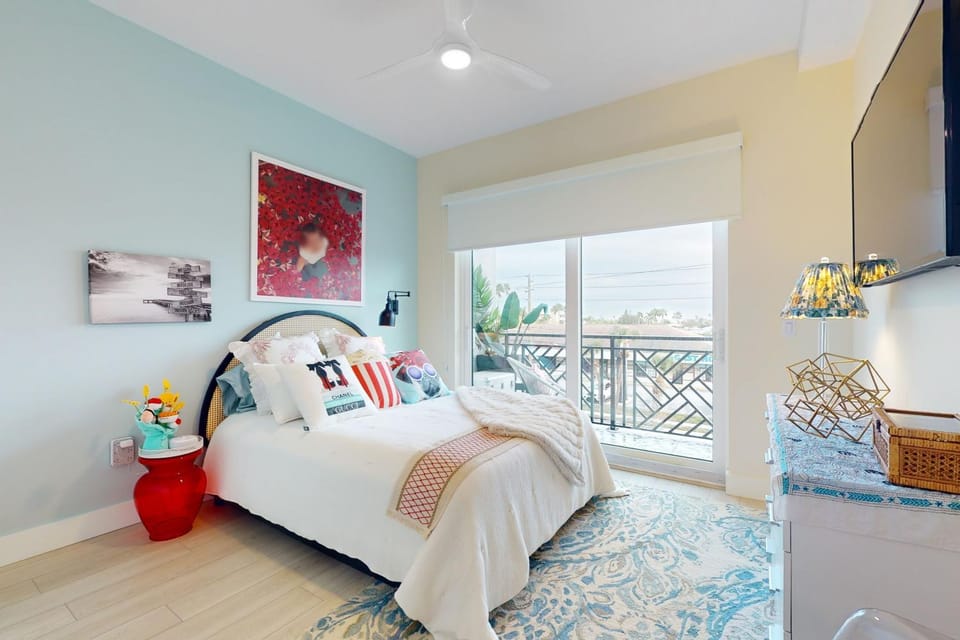 The Harbor 304 House in Madeira Beach
