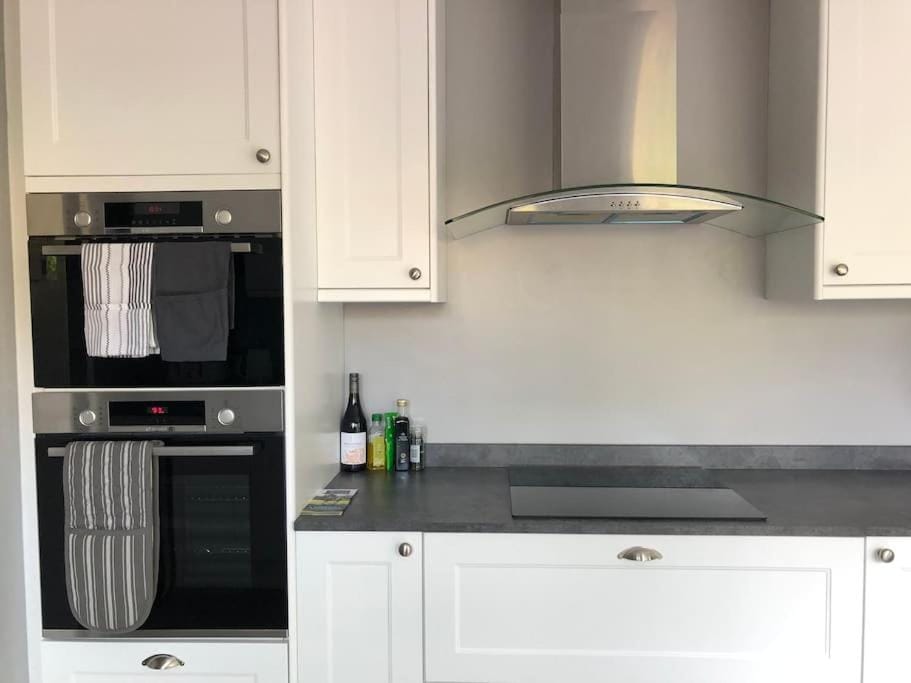 Luxury 6 bedroom retreat in Stratford Upon Avon Villa in Stratford-upon-Avon
