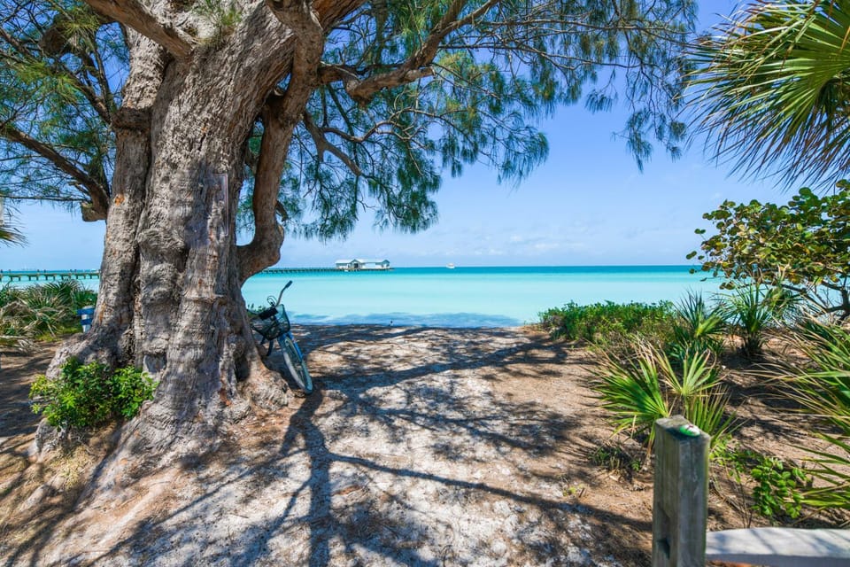 Bay Vista at Bayside Bungalow Villa in Anna Maria Island