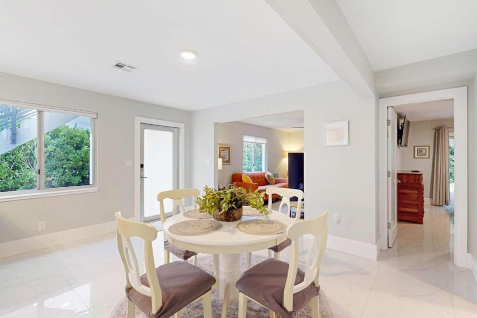 Gather Together House in Isles of Capri