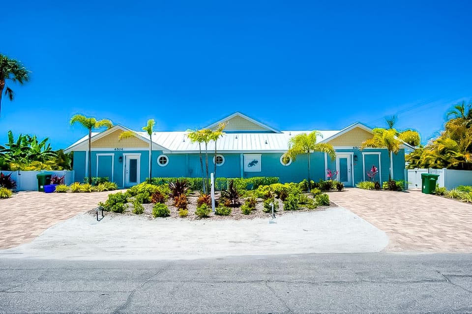 Island Escape House in Holmes Beach