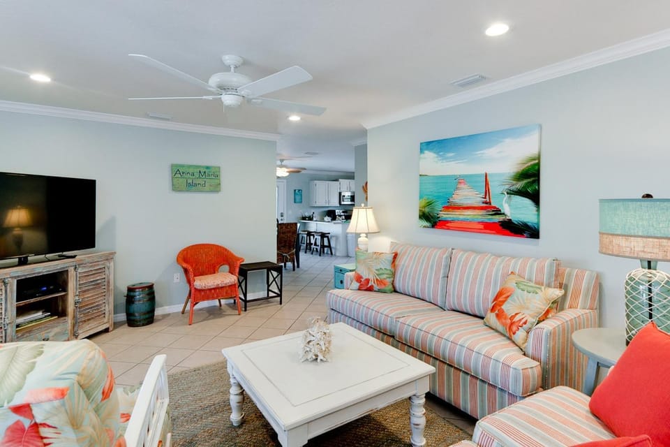 Absolutely Anna House in Anna Maria Island