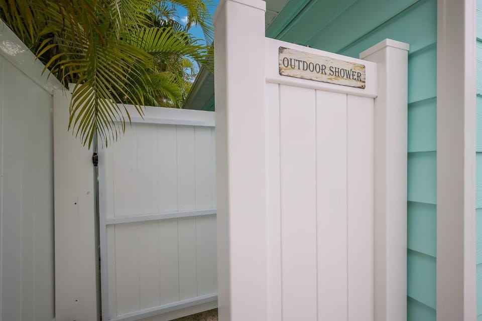 Gulf Shore Cottage House in Anna Maria Island
