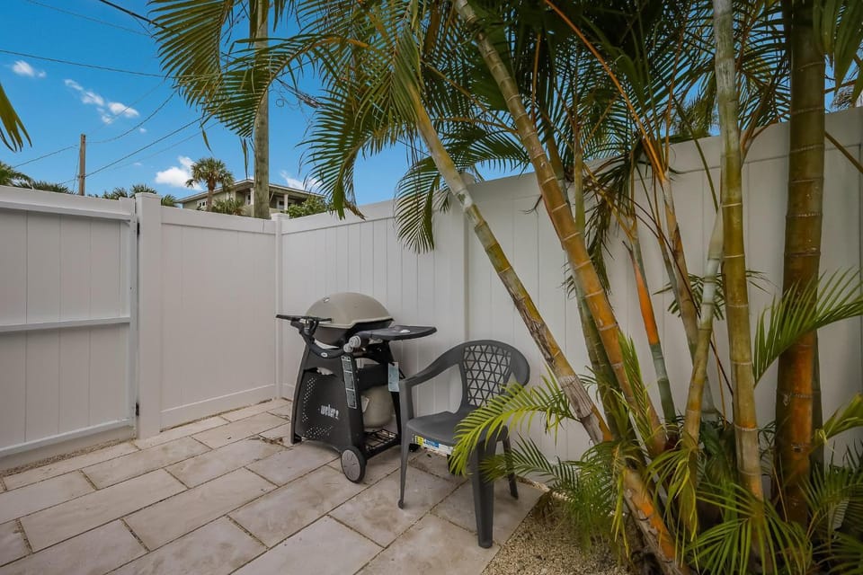 Gulf Shore Cottage House in Anna Maria Island