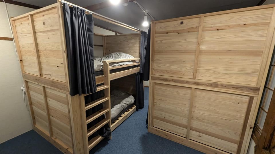 Bed, bunk bed