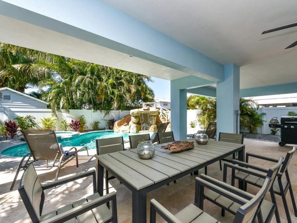Ocean Breeze- AMIL House in Bradenton Beach