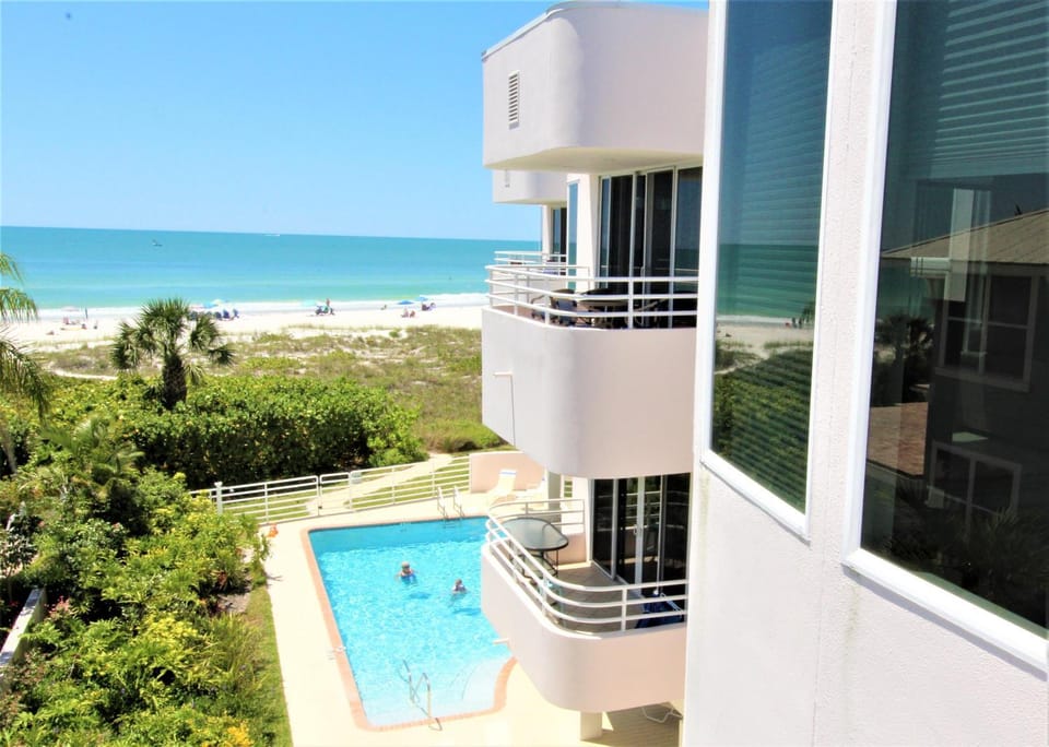 Island Paradise #6 Apartment in Holmes Beach