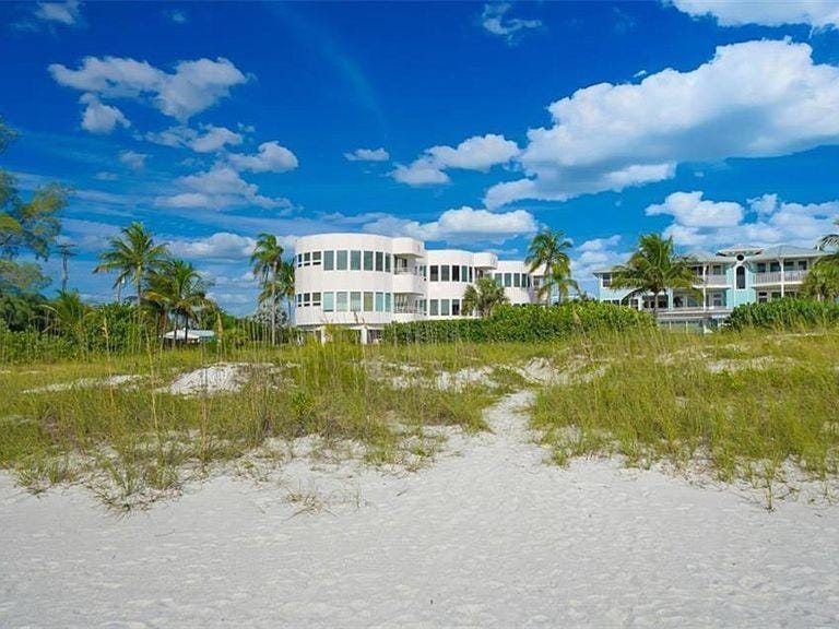 Island Paradise #4 Apartment in Holmes Beach