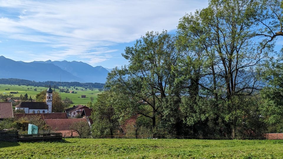 Nearby landmark, Spring, Day, Natural landscape, Mountain view