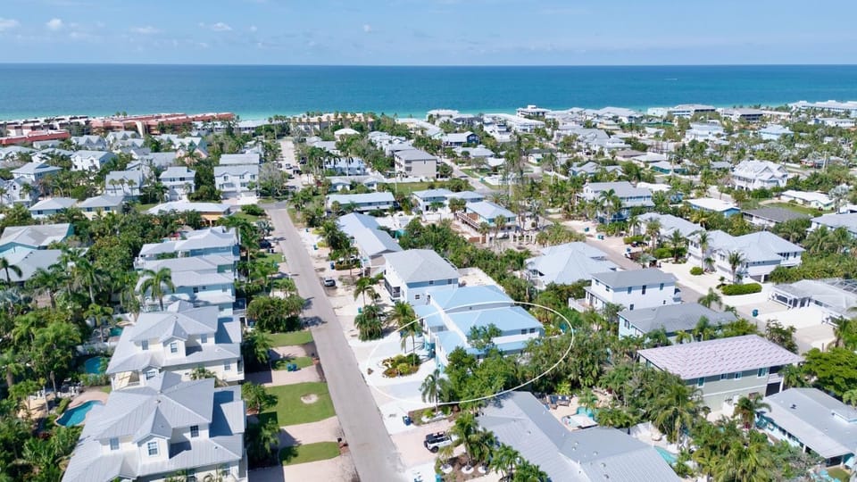 Banana Cabana House in Holmes Beach