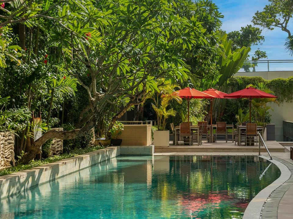 Swimming pool