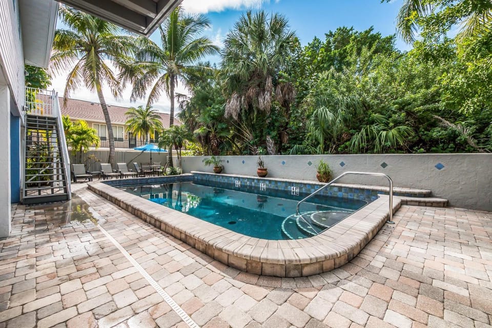 Seabreeze A Apartment in Holmes Beach
