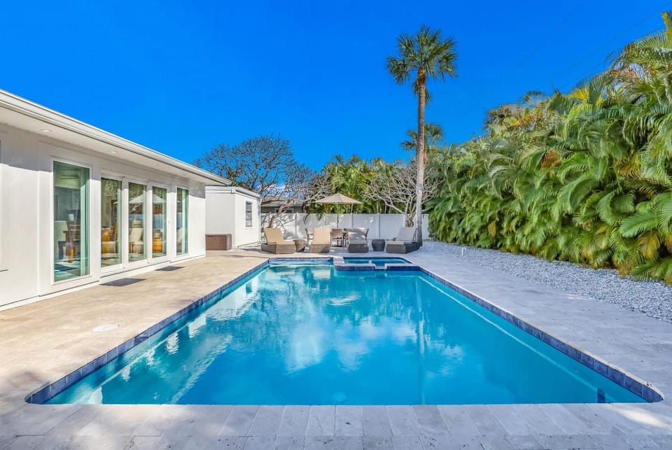 Shamrock Palms House in Holmes Beach
