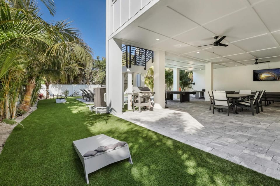 Stormalong Bay House in Holmes Beach