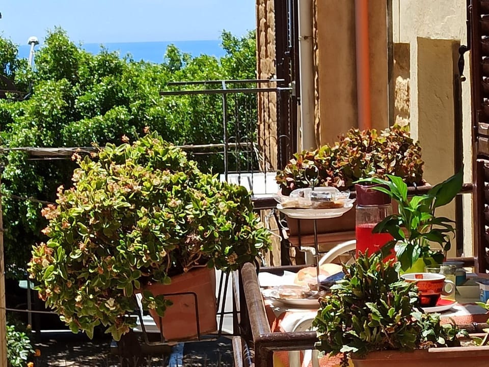 Day, Garden, View (from property/room), Balcony/Terrace, Garden view, Sea view, Breakfast