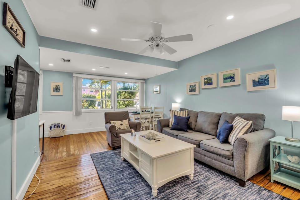 Slo MOcean House in Anna Maria Island