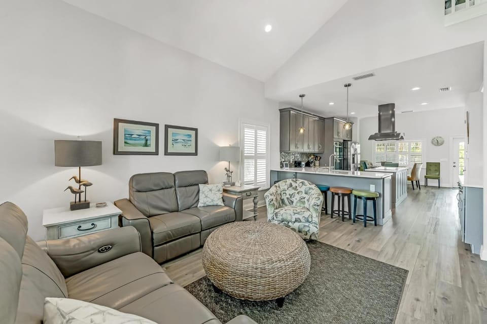 Peachy Keen House in Holmes Beach