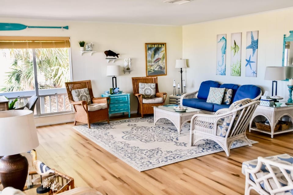 Sunshine State of Mind House in Anna Maria Island