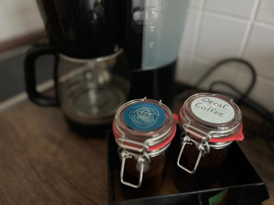 Coffee/tea facilities, Kitchen or kitchenette