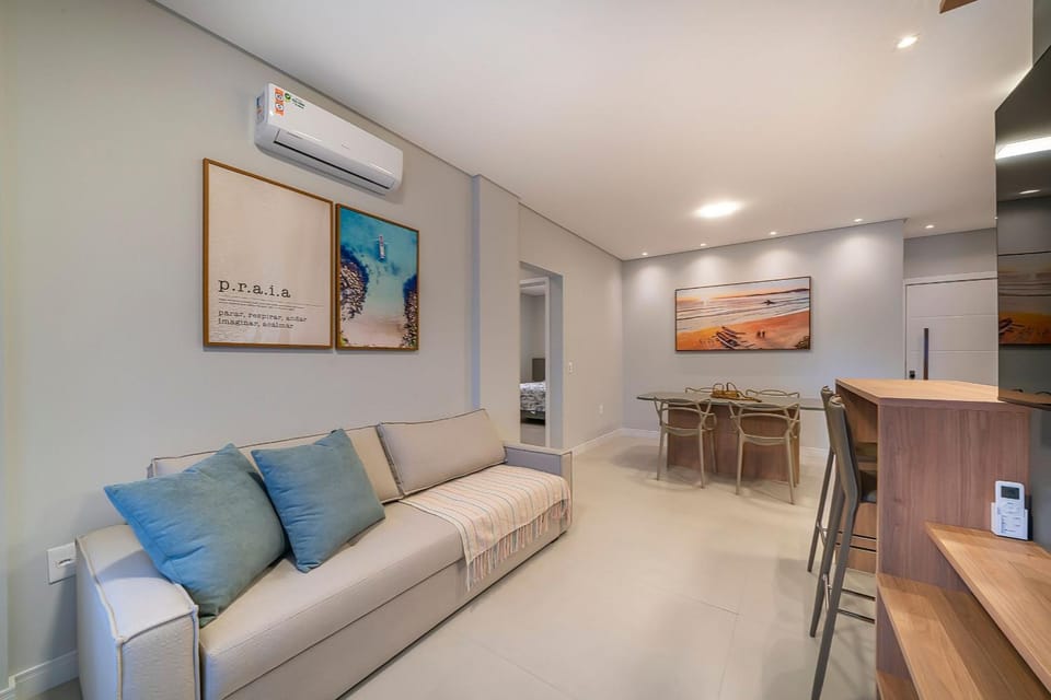 A87 - Areias de Bombas - Apartamento 302 Bl 02 - Praia de Bombas, pertinho do mar - Condomínio com Piscina. Apartment in Porto Belo
