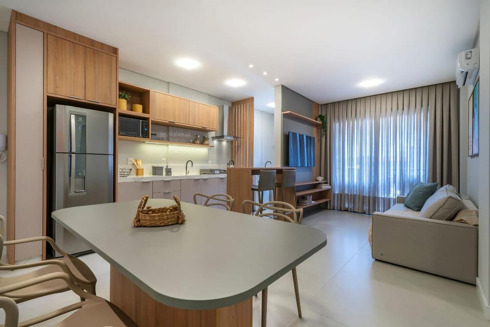 A87 - Areias de Bombas - Apartamento 302 Bl 02 - Praia de Bombas, pertinho do mar - Condomínio com Piscina. Apartment in Porto Belo