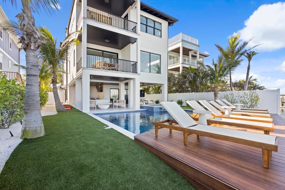 Big Nauti House in Bradenton Beach
